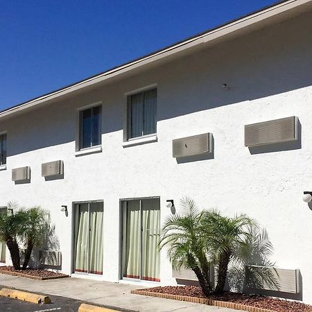 Motel 6-Tampa, Fl - Fairgrounds Heartland Exterior foto